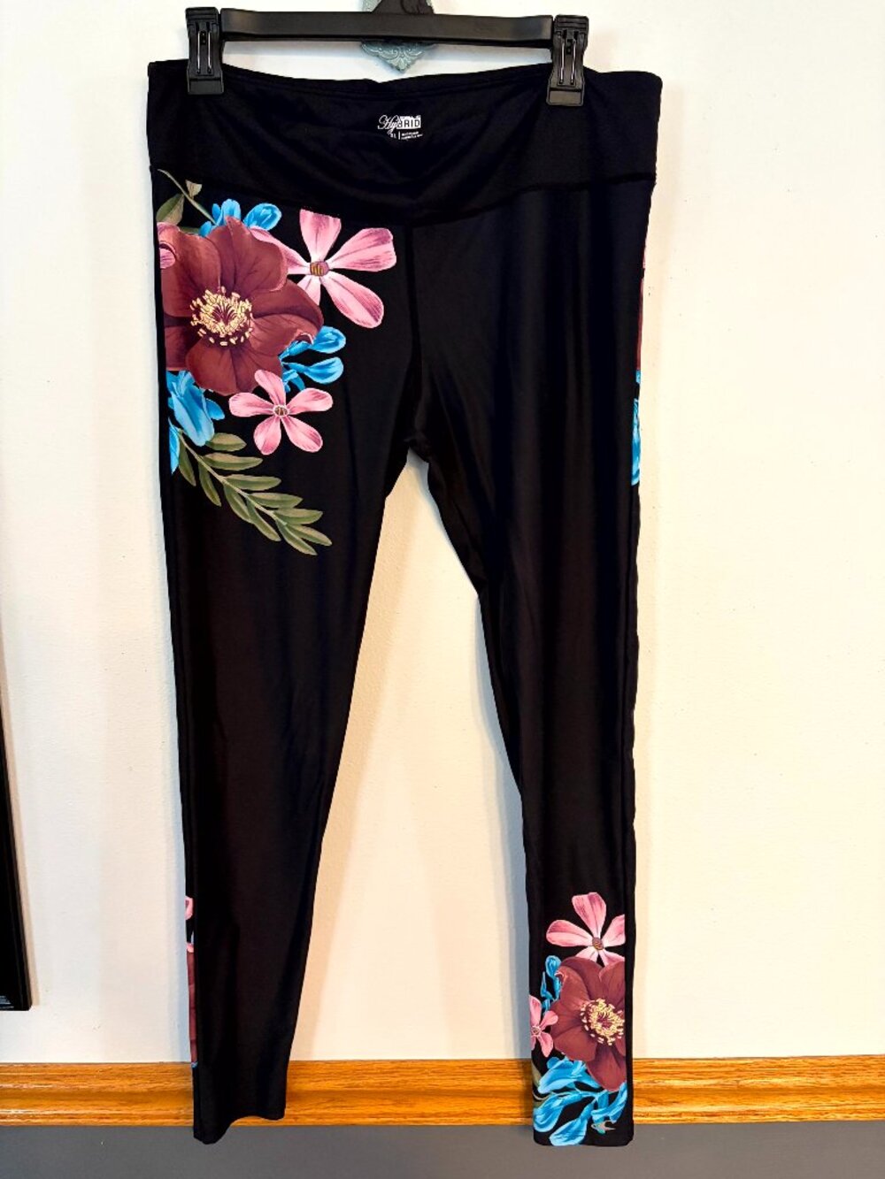 O'Neill Hybrid Women's Athletic Leggings Black and Floral Size XL